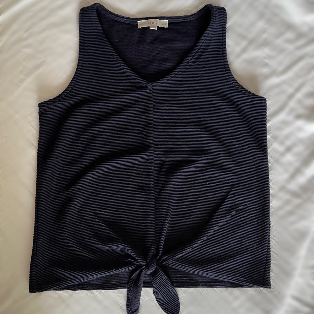 Loft- Ribbed blouse with front tie